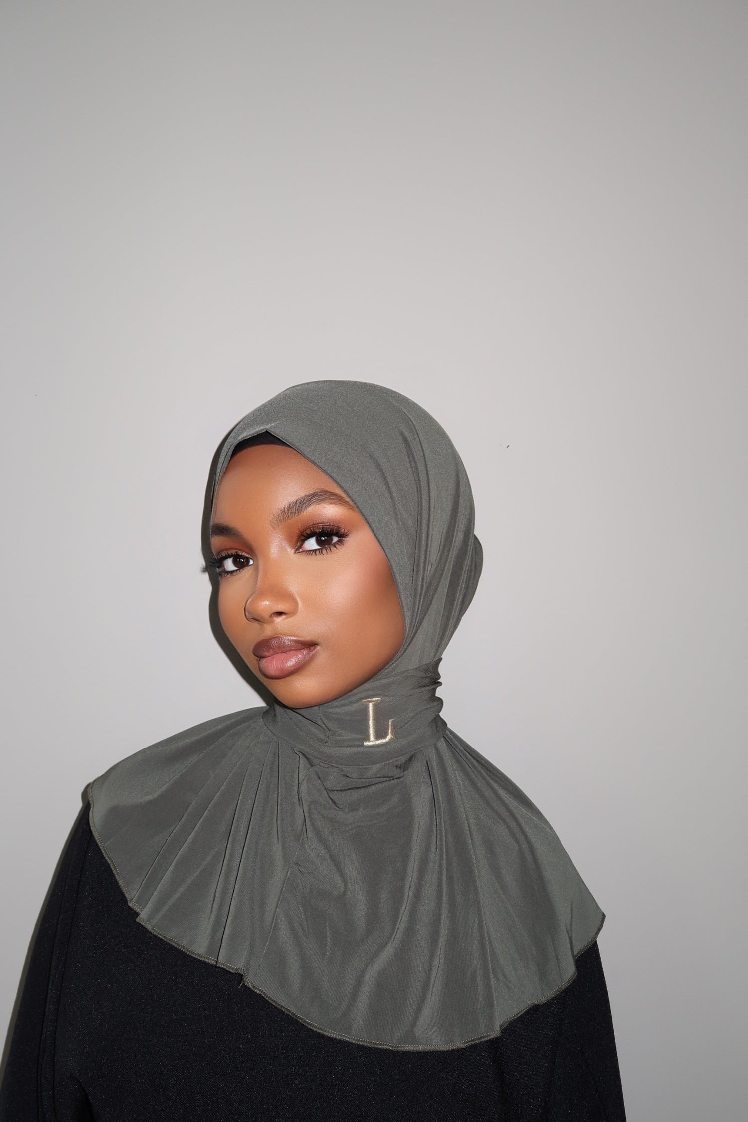 Hijab instant brodé